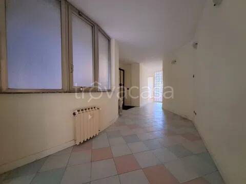 ufficio in vendita a Perugia in zona Prepo