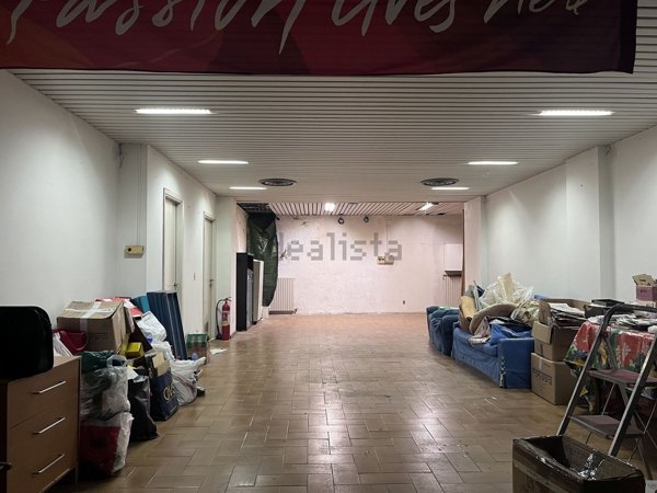 locale di sgombero in vendita a Perugia in zona XX Settembre