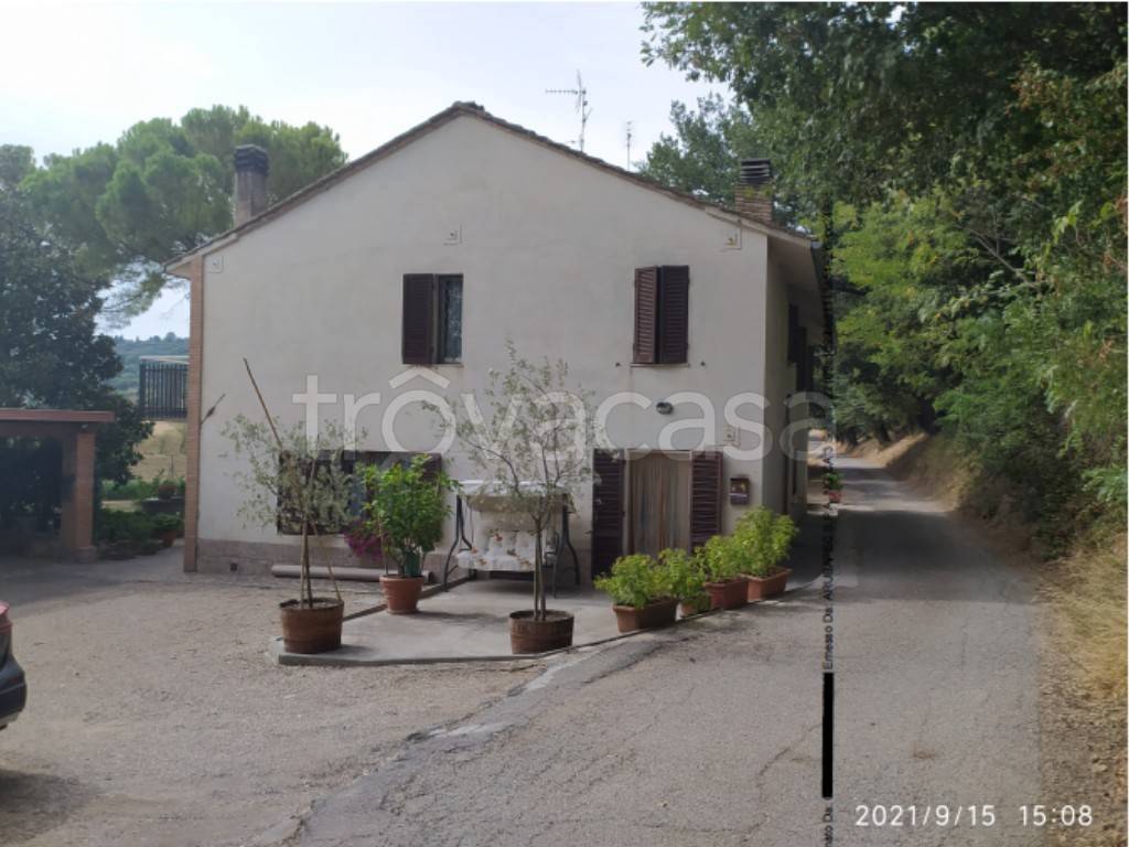 casa indipendente in vendita a Perugia in zona Montebello