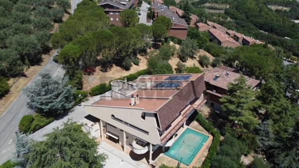 appartamento in vendita a Perugia in zona Ferro di Cavallo