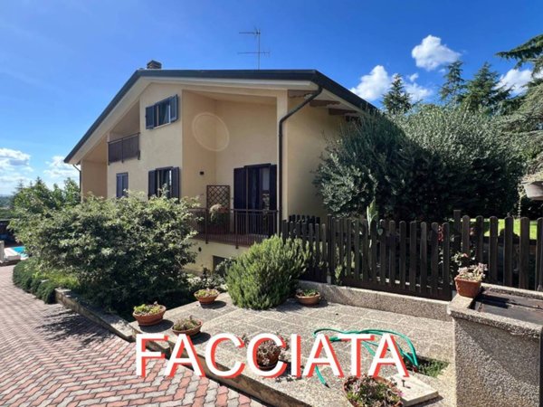 casa indipendente in vendita a Perugia in zona Madonna Alta