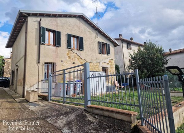 casa indipendente in vendita a Perugia in zona Colombella
