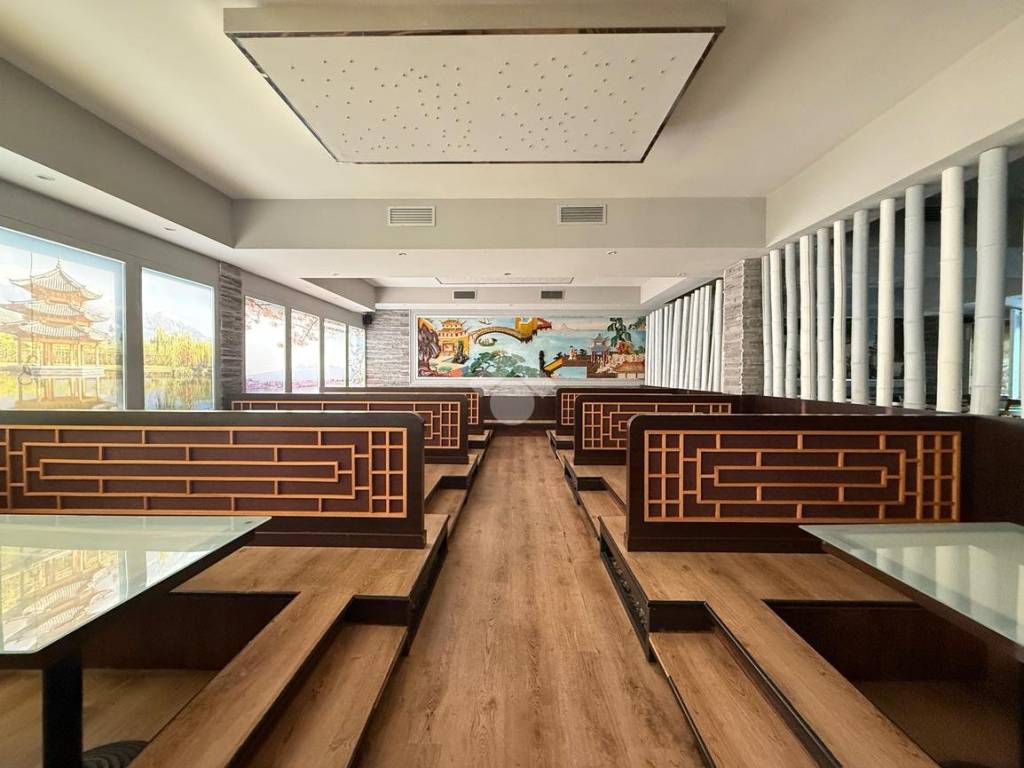 negozio in vendita a Perugia in zona Madonna Alta