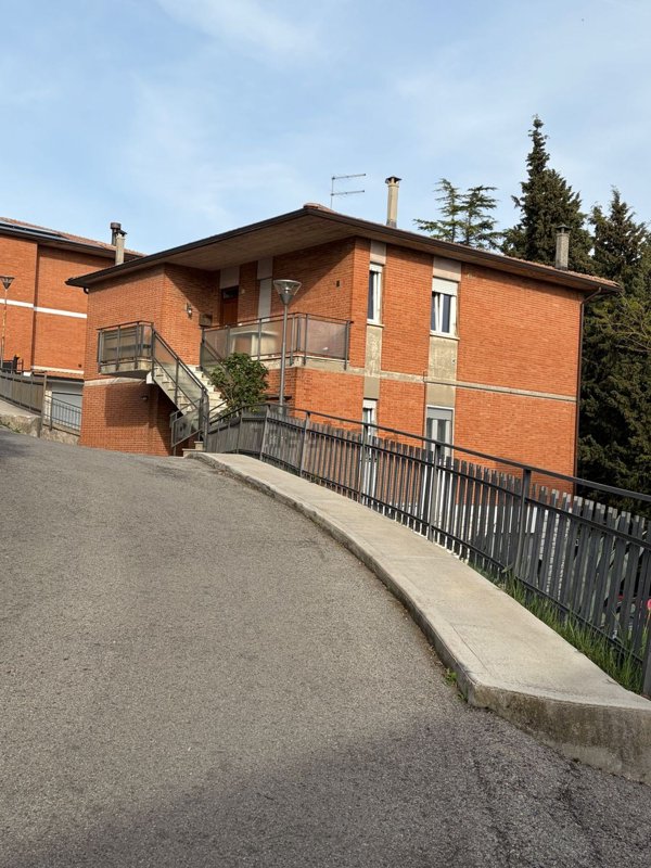 appartamento in vendita a Perugia in zona Filosofi