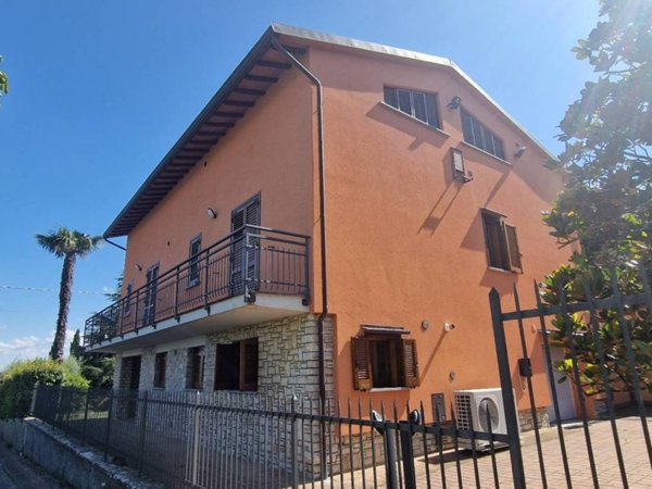 casa indipendente in vendita a Perugia in zona Montelaguardia
