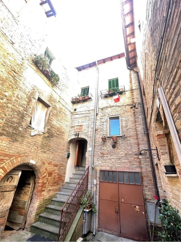 casa indipendente in vendita a Perugia in zona Sant'Enea