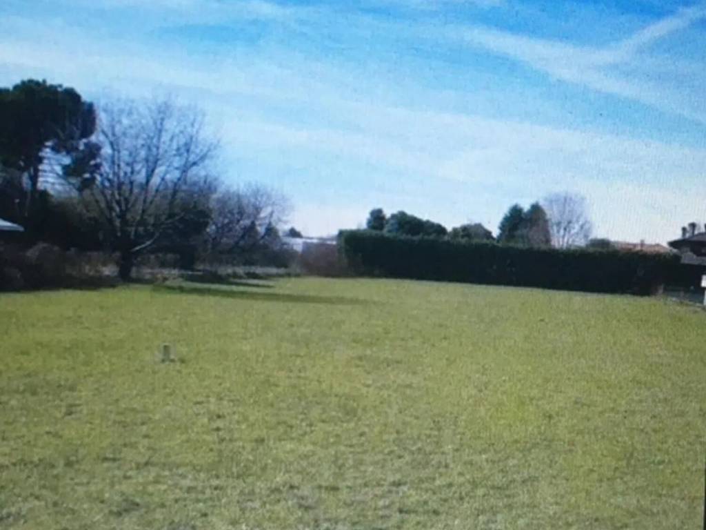 terreno edificabile in vendita a Perugia in zona Montebello