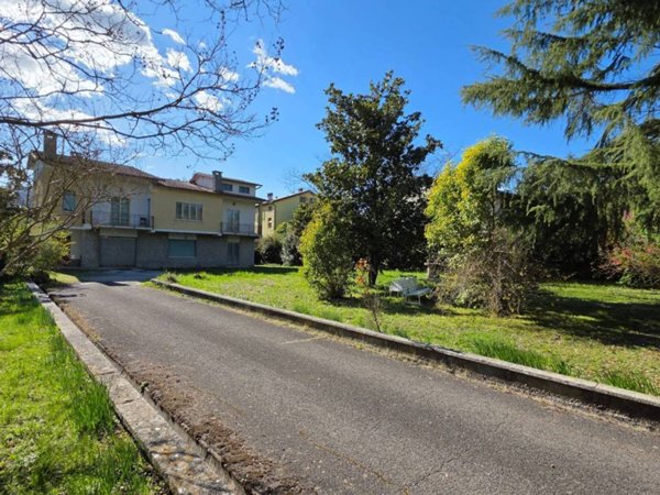 appartamento in vendita a Perugia in zona Parlesca