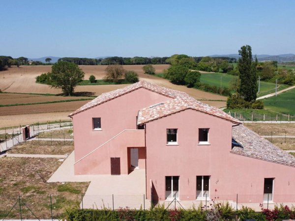 casa indipendente in vendita a Perugia in zona Castel del Piano