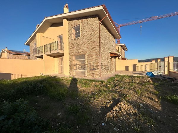 casa indipendente in vendita a Perugia in zona San Martino In Campo