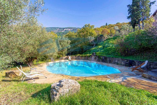 casa indipendente in vendita a Perugia