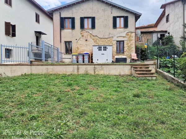 casa indipendente in vendita a Perugia in zona Ramazzano