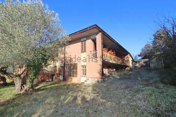 casa indipendente in vendita a Perugia in zona Monteluce