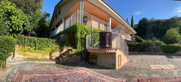 casa indipendente in vendita a Perugia in zona Casaglia