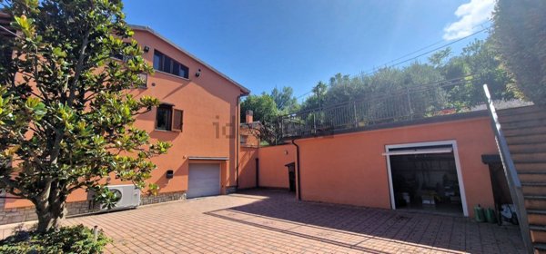 casa indipendente in vendita a Perugia in zona Monteluce