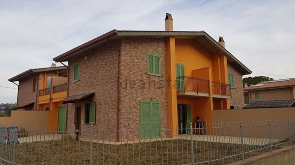 casa indipendente in vendita a Perugia in zona San Martino In Campo