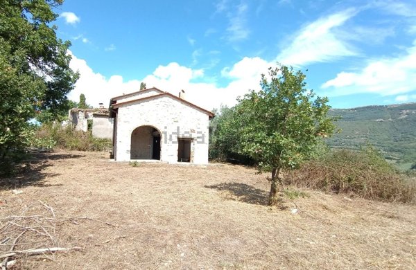 casa indipendente in vendita a Perugia in zona Maestrello