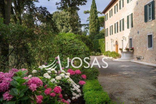 casa indipendente in vendita a Perugia in zona San Martino in Colle