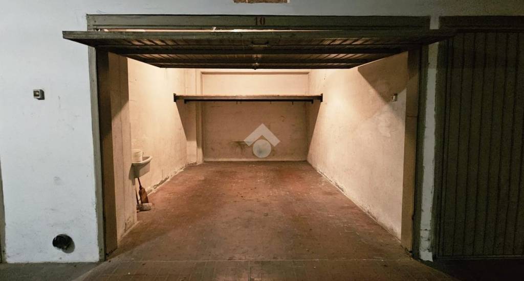 locale di sgombero in vendita a Perugia in zona Stazione