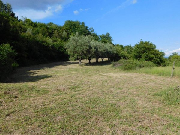 terreno edificabile in vendita a Perugia in zona Pretola