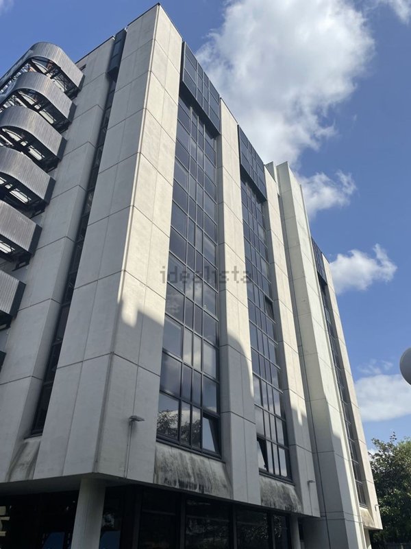 ufficio in vendita a Perugia in zona Madonna Alta