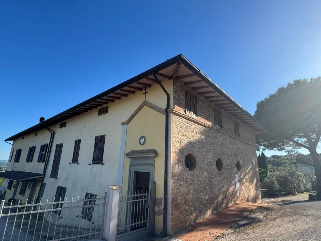 appartamento in vendita a Perugia in zona Santa Maria Rossa