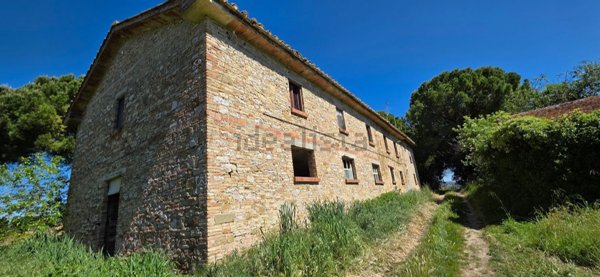 casale in vendita a Perugia in zona Pila