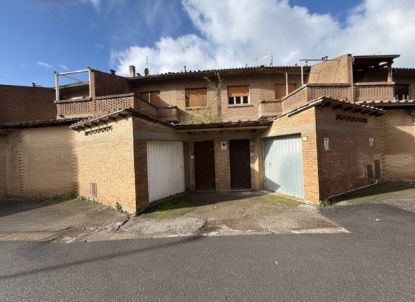 casa indipendente in vendita a Perugia in zona Elce