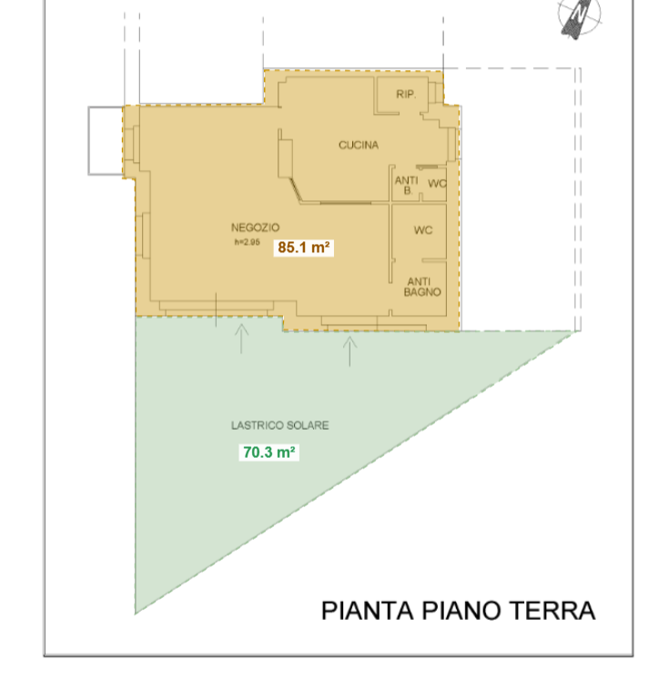 negozio in vendita a Perugia in zona Prepo