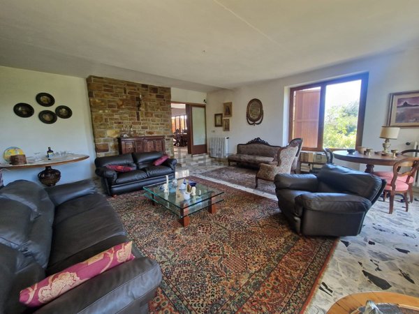 casa indipendente in vendita a Perugia in zona Centro Città