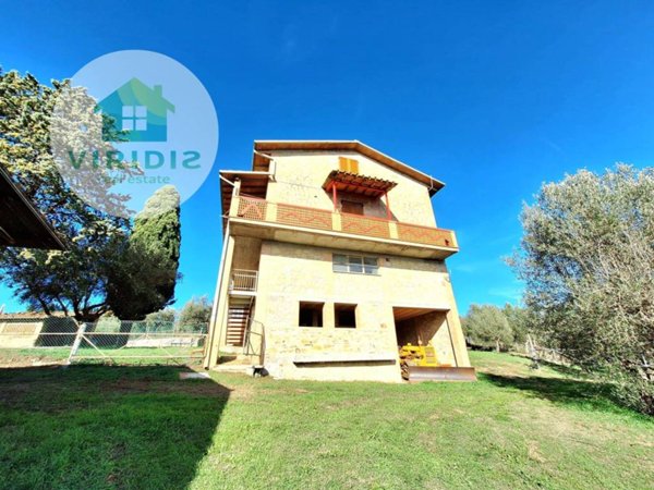 casa indipendente in vendita a Perugia in zona Pila