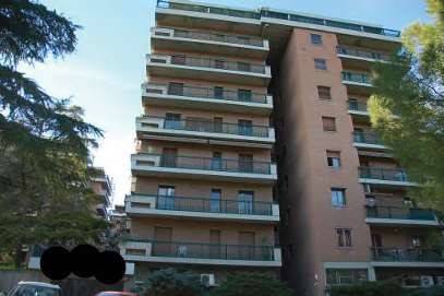 locale di sgombero in vendita a Perugia in zona Prepo