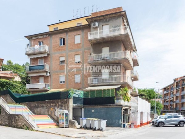 appartamento in vendita a Perugia in zona Ferro di Cavallo