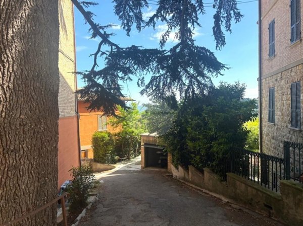 casa semindipendente in vendita a Perugia in zona Centro Città