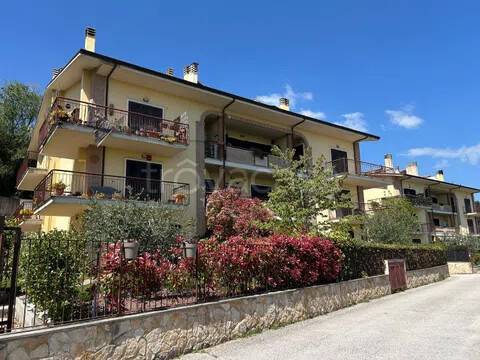 appartamento in vendita a Perugia in zona Montelaguardia