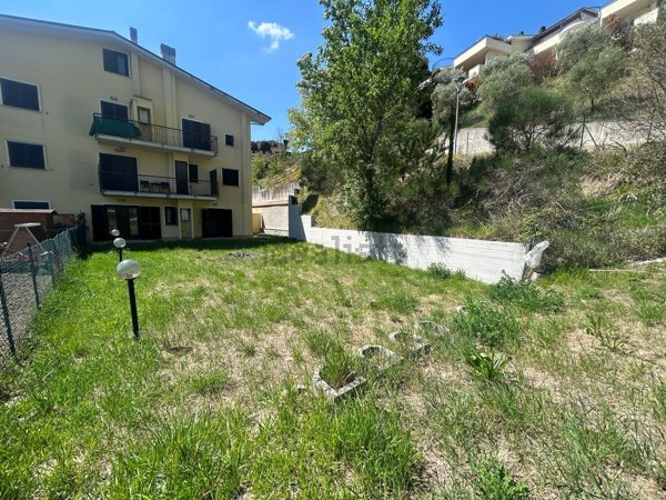 appartamento in vendita a Perugia in zona Montelaguardia