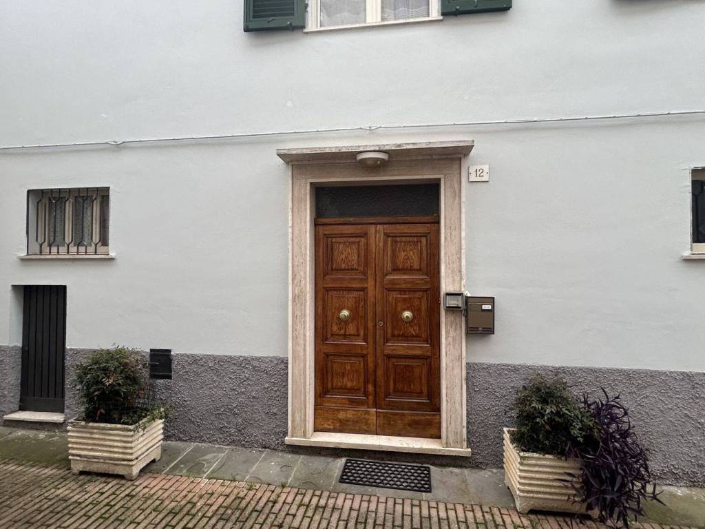 casa indipendente in vendita a Perugia in zona Fontignano