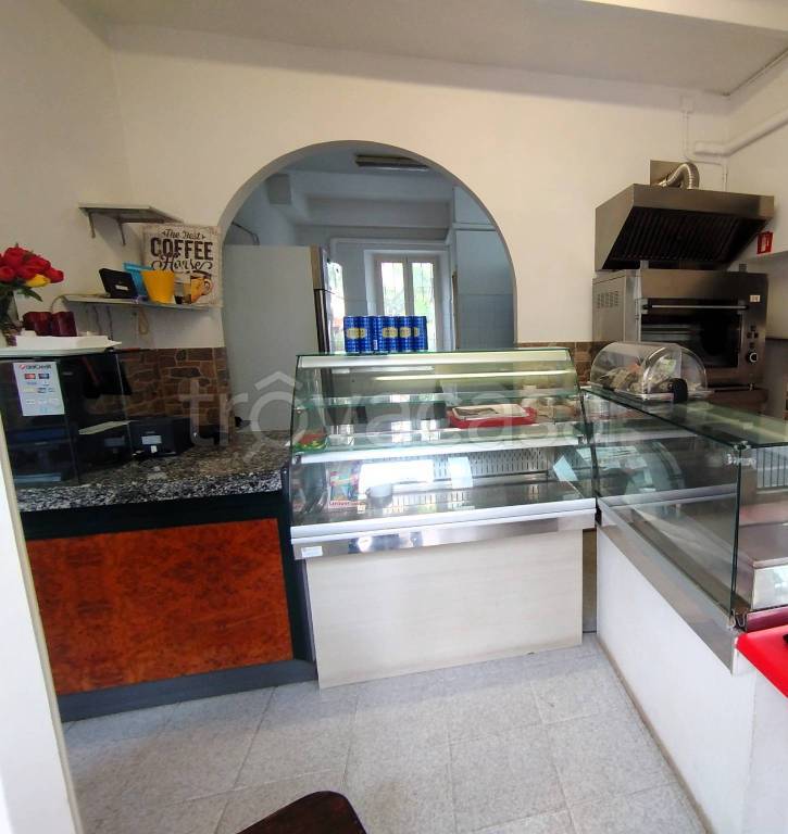 negozio in vendita a Perugia