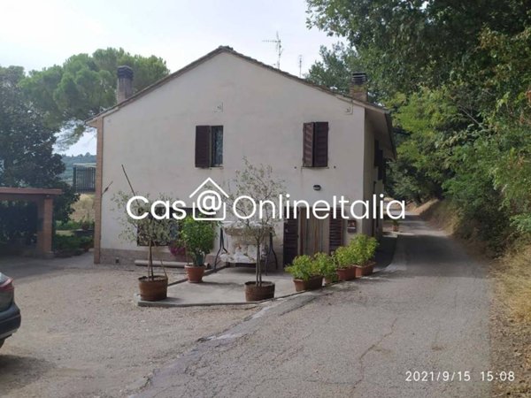casa indipendente in vendita a Perugia in zona Montebello
