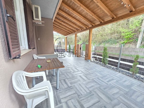 casa indipendente in vendita a Perugia in zona Pretola