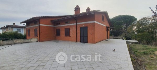 casa indipendente in vendita a Perugia in zona Pila