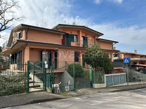 casa indipendente in vendita a Perugia in zona Pila