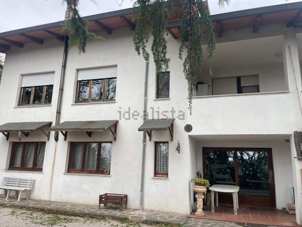 casa indipendente in vendita a Perugia in zona Cenerente