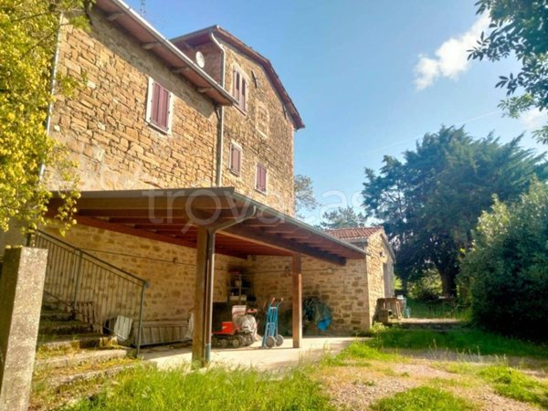 casa indipendente in vendita a Perugia in zona Piccione