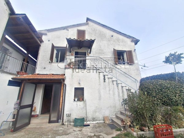 casa indipendente in vendita a Perugia in zona Casa del Diavolo