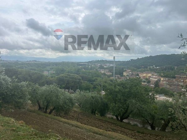 casa indipendente in vendita a Perugia in zona Ponte San Giovanni