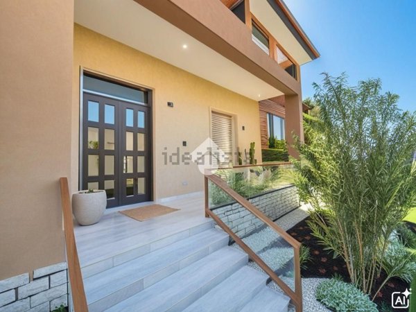 casa indipendente in vendita a Perugia in zona Monteluce