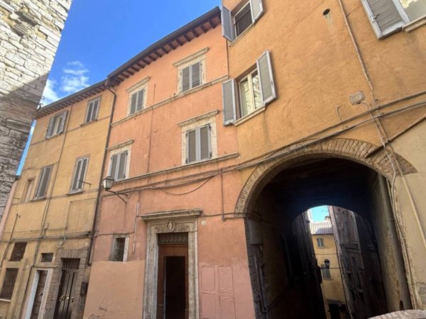 appartamento in vendita a Perugia in zona Centro Città