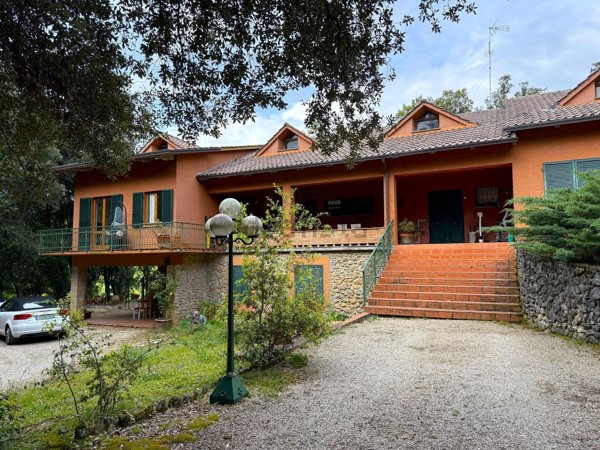 casa indipendente in vendita a Perugia in zona San Marco