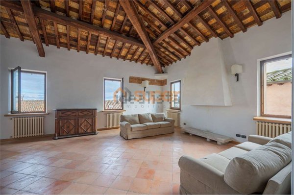 appartamento in vendita a Perugia in zona Centro Città